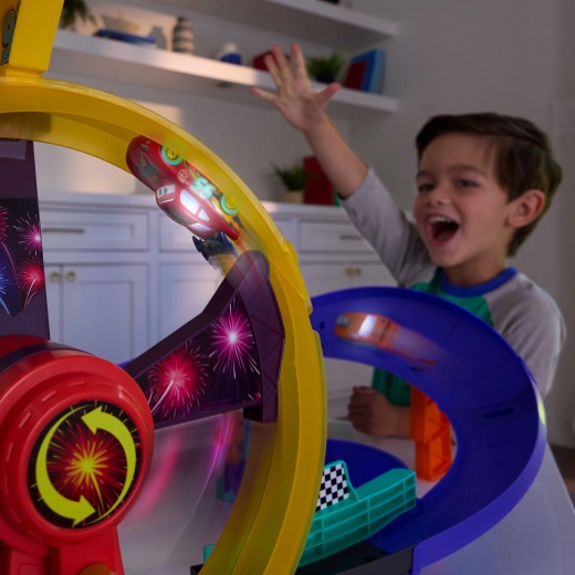 Looping und Aufzieh-Booster für maximale Action