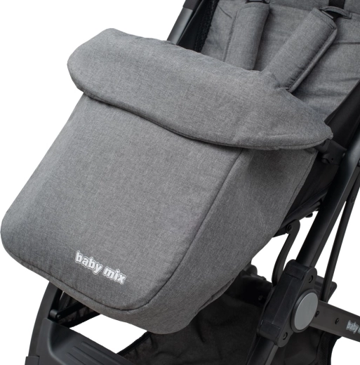 Warm und geschützt mit mitgeliefertem Fußsack