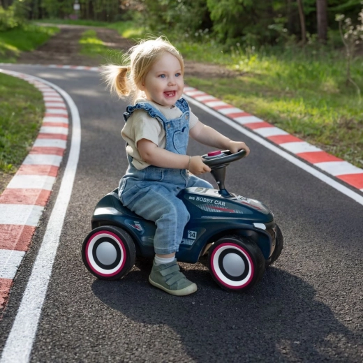 Leise Räder und Hupe für Fahrspaß