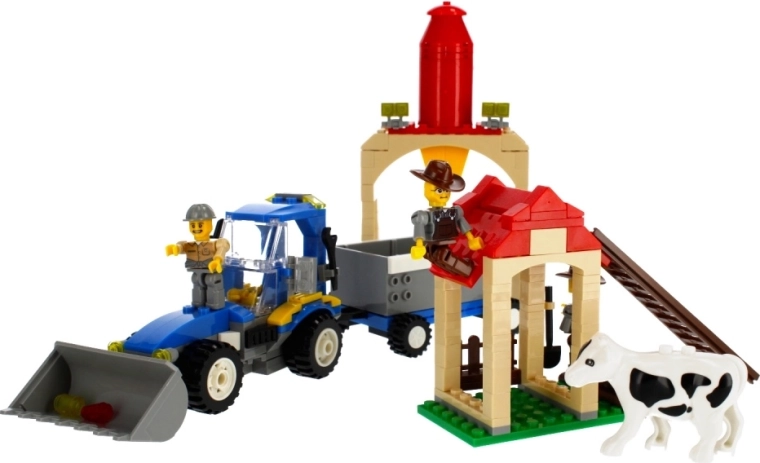Kompletter Bauernhof mit Stall und Silo