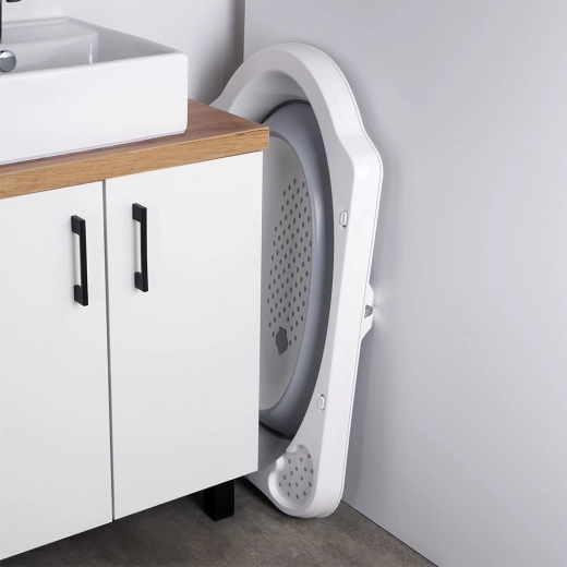 Flach zusammenklappbar für Platzersparnis