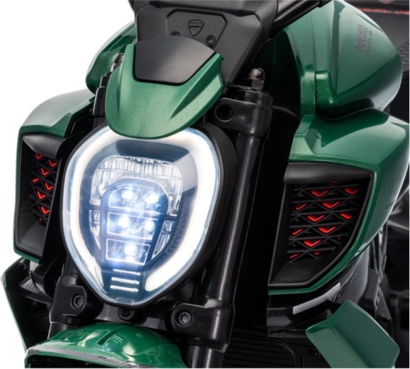 Heller LED-Scheinwerfer für Sichtbarkeit