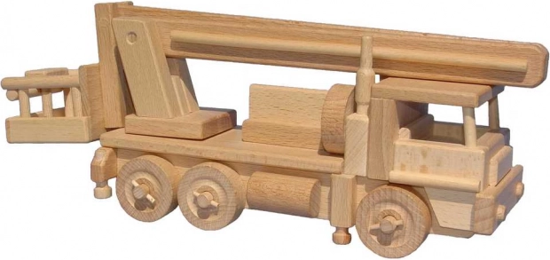Großes Holzauto mit Plattform Ceeda Cavity