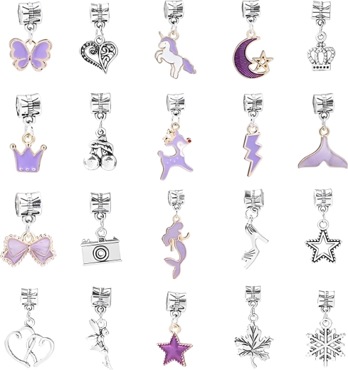 Reichhaltiges Set an Anhängern und Charms-Motiven