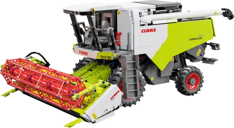 Realistisches Schneidwerk und Auspuff-/Auslegerrohr