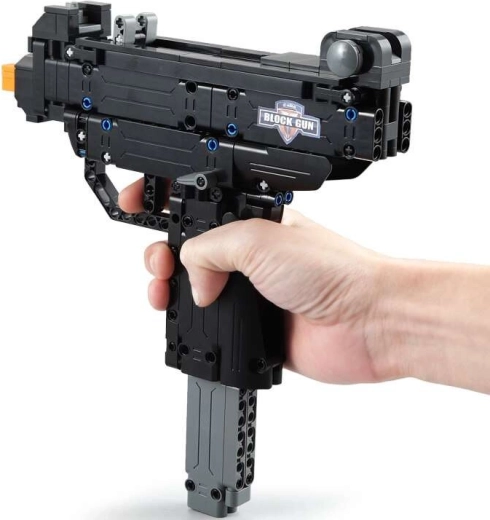 Realistische Details und funktionale Elemente