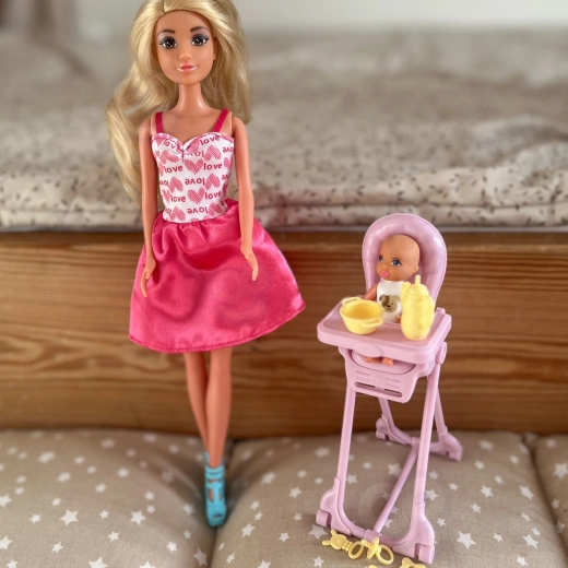 Babypflege wie in einer echten Familie