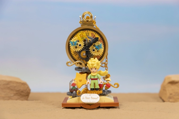 Elegante „Taschenuhr“ mit goldenen Zahnrädern