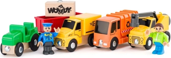 Holzfahrzeuge mit Fahrern