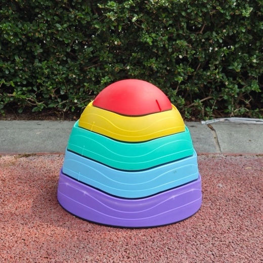 Vielseitiges Spiel für Gleichgewicht und Koordination