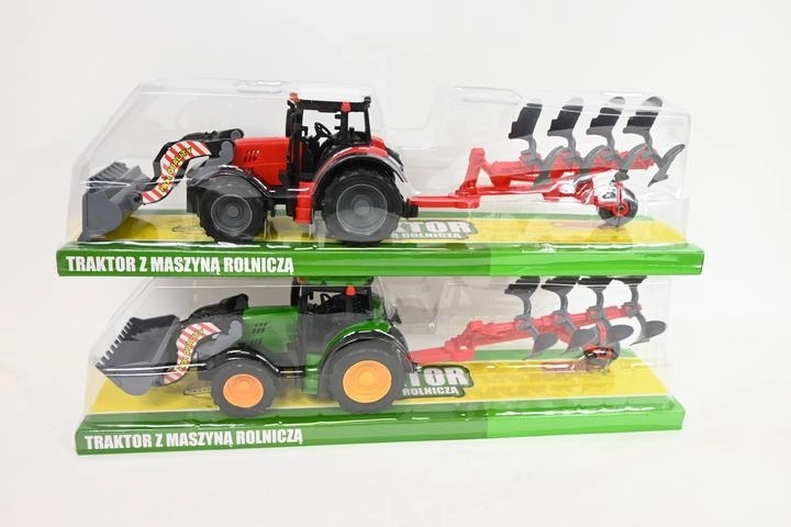 Traktor mit landwirtschaftlicher Maschine