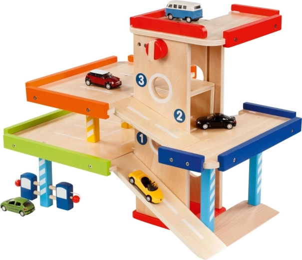 Mehrstöckiges Parkhaus mit Aufzug und Rampe