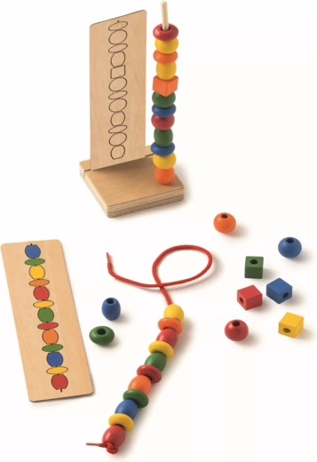 Toys for life Fädelset: Perlen nach Vorlagen auffädeln