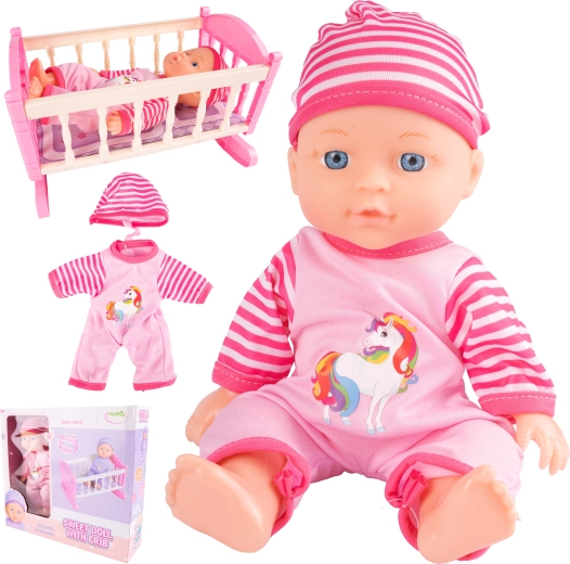 Babypuppe mit Wiege