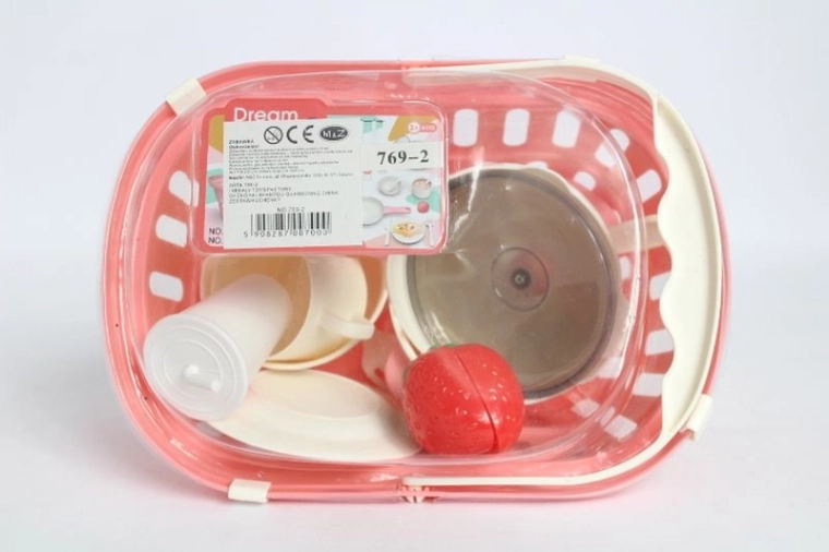 Korb mit Küchenset