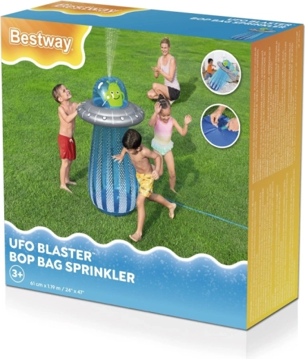 aufblasbarer Wassersprinkler und Boxfigur UFO mit Außerirdischem