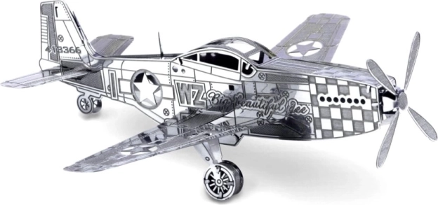 Metall-3D-Modell des Flugzeugs P-51 Mustang METAL EARTH
