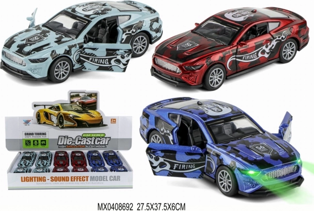 Metallenes Rennspielzeugauto 1:32 mit zu öffnenden Türen und Licht