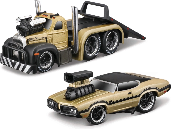 Maisto Muscle Transports 1953 Mack B-61 Pritschenwagen mit 1970 Oldsmobile 442 1:64