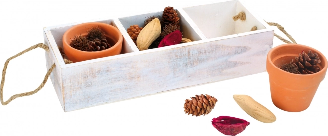 Small foot dekorative Schachtel mit Naturmaterialien