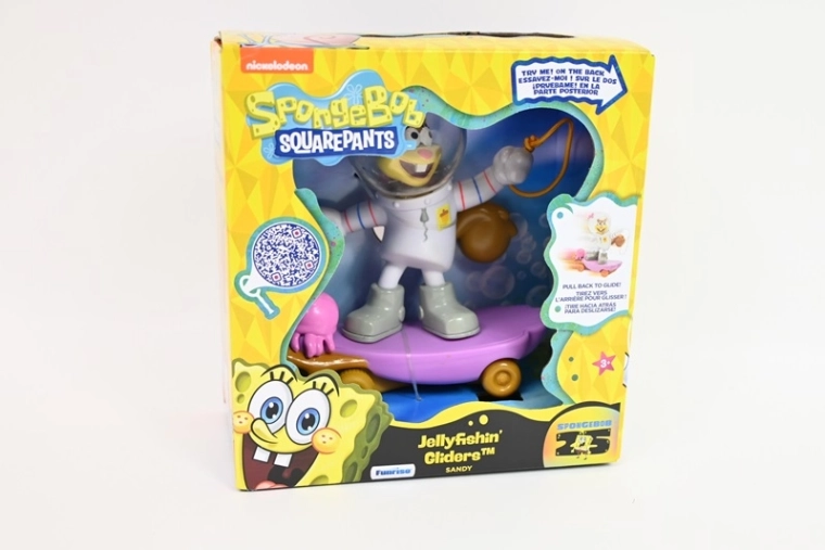SpongeBob Schwammkopf Figur Sandy auf dem Skateboard Jellyfishin’ Gliders