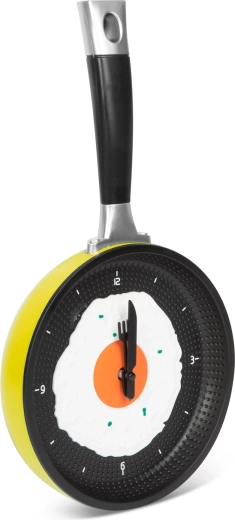 Gelbe Wanduhr in Form einer Pfanne mit Spiegelei