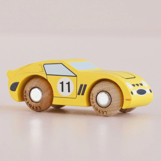 Le Toy Van Holz-Rennauto Luca – Gelb