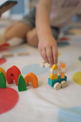 My little village – Holzbausteine goki Evolution