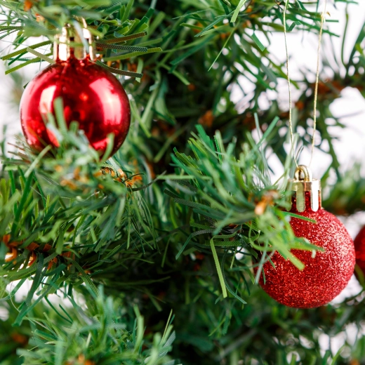 Set roter Weihnachtsbaumkugeln, 17 Stück