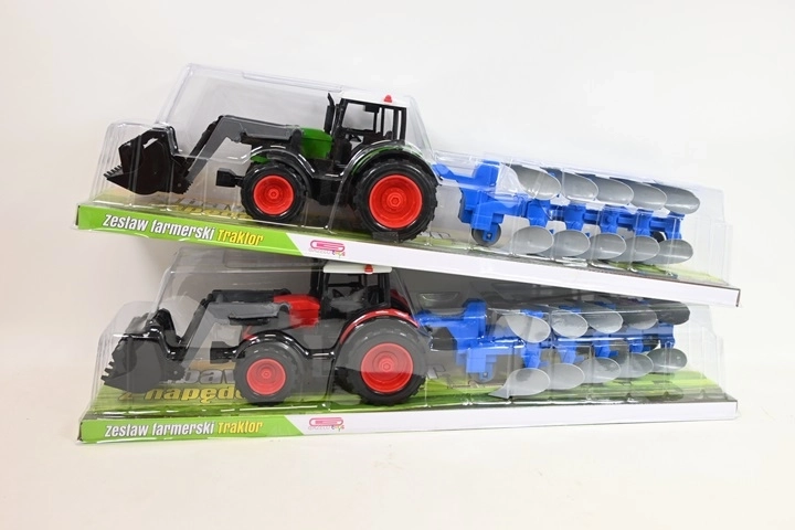 Traktor mit landwirtschaftlicher Maschine