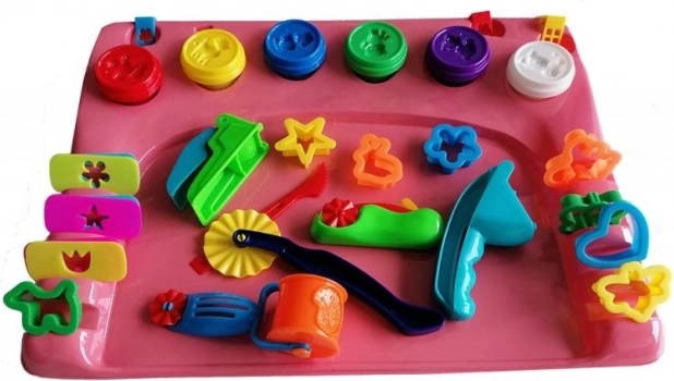 Modelo Großes Küchenset mit Modellierunterlage