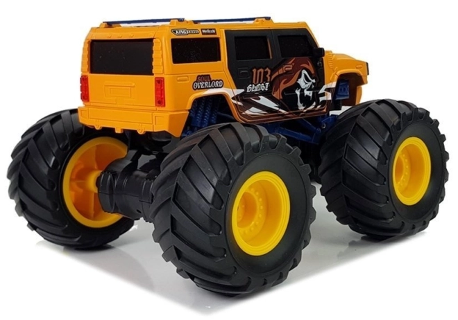 Rennwagen mit großen Rädern Gelb