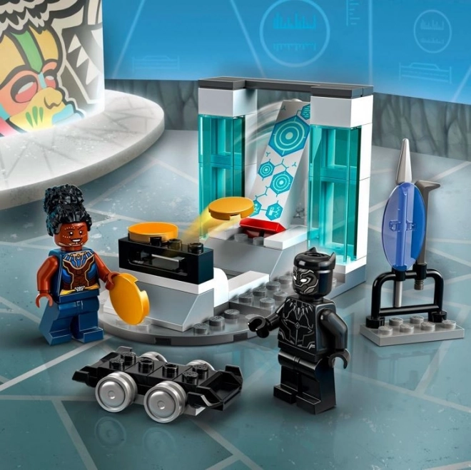 Shuri Labor LEGO Set