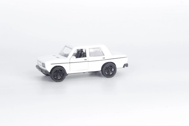Detailgetreues Auto 1:36 mit öffnenden Türen