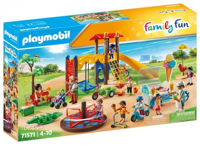 Familienvergnügen Großer Spielplatz