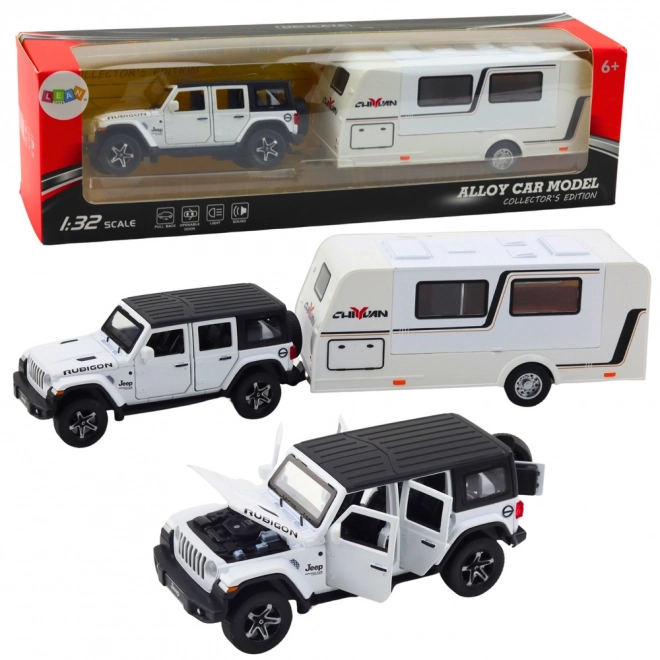 Weißer Geländewagen mit Wohnwagen 1:32