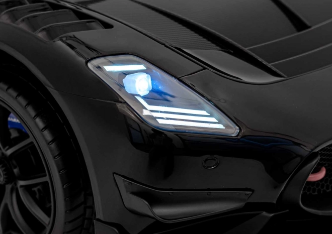 Maserati MC20 GT2 Fahrzeug schwarz