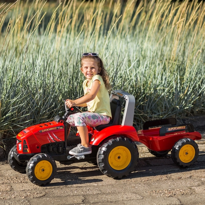 Roter Supercharger Trecker mit Anhänger für Kinder