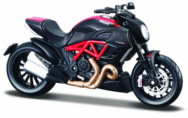 Metallmodell Ducati Diavel Carbon 1:18