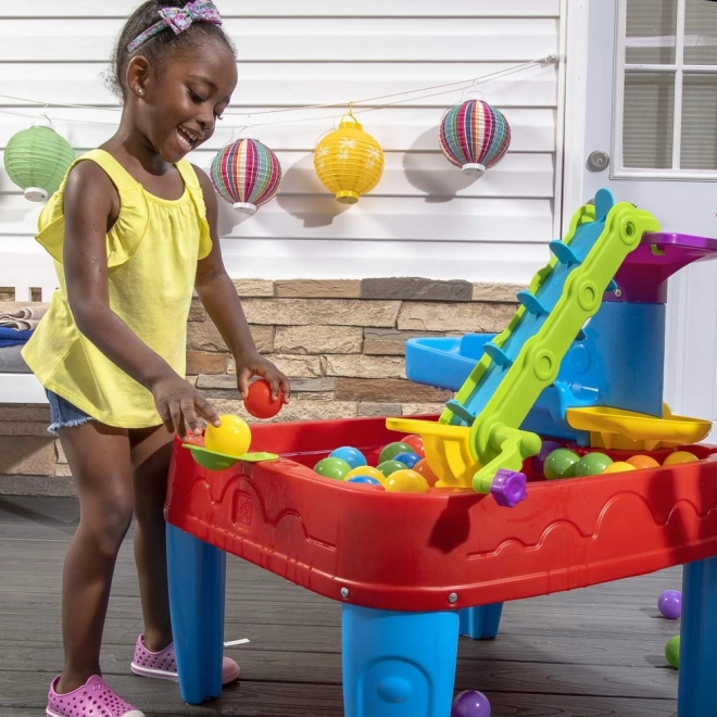 Tisch des kleinen Entdeckers Wasserspielplatz