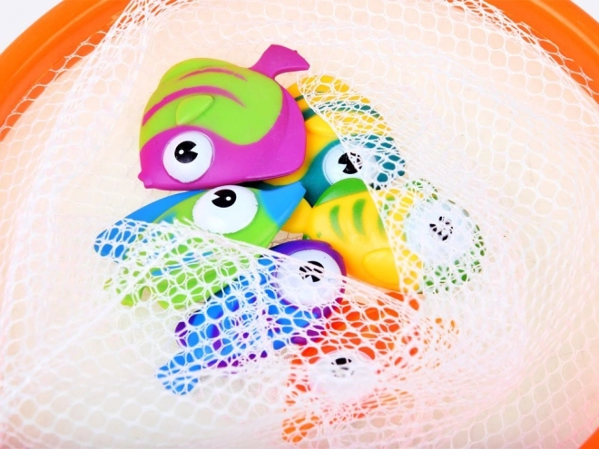 Farbenfrohes Spielnet mit Fischen für Wasserabenteuer