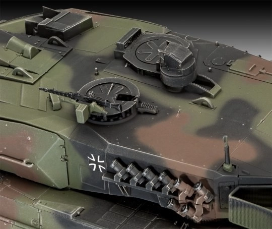 Plastikmodell Leopard 2A6/A6NL