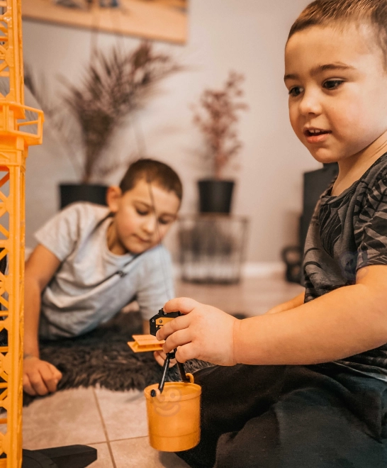 Ferngesteuerter Baukran für Kinder von Woopie