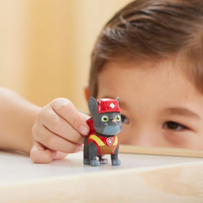 Charger-Figur für authentisches Spiel