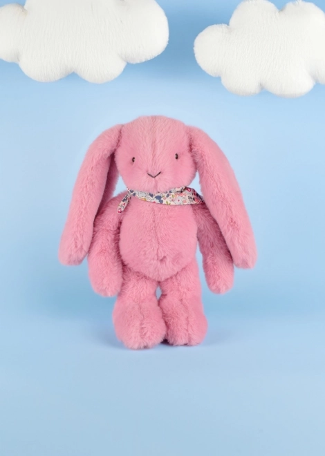 Kuschelweicher Plüschhase mit rosa Halstuch