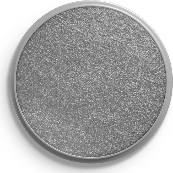 Glitzernder grauer Effekt für ausdrucksstarkes Make-up