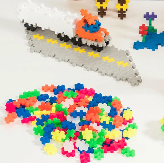 Konstruktionsspielzeug Plus-Plus Mini Mix 600 Teile mit Platten