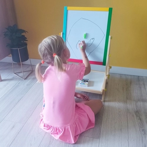 Zweiseitige Holztafel für Kinder
