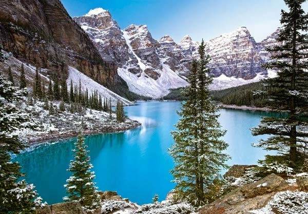 Motiv eines kanadischen Sees in den Rocky Mountains