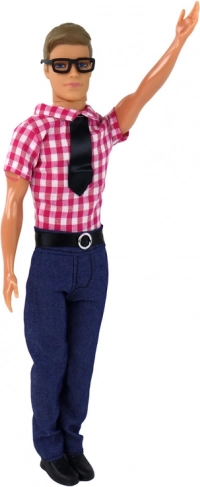 Puppe Kevin in elegantem Anzug mit rotem Hemd